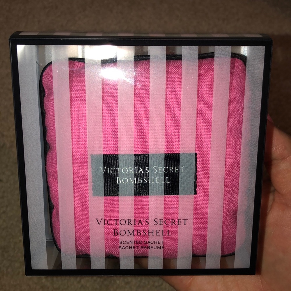 Victoria’s Secret Bombshell Scented Sachet